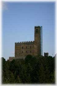 Poppi - Veduta del Castello dei Conti Guidi