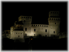 Castello di Torrechiara di Notte