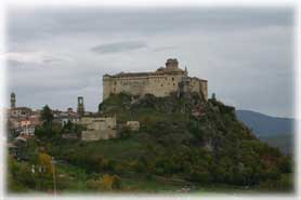 Bardi - Veduta della Rocca