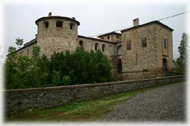 Agazzano - Veduta  del castello