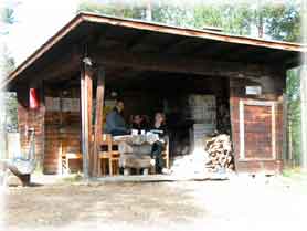 Ukonjärvi - La capanna davanti ai nostri camper