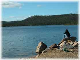 Ukonj&auml;rvi - A pesca sul lago del campeggio