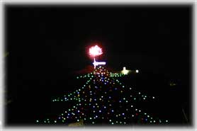 Gubbio - L'accensione dell'Albero più grande al mondo