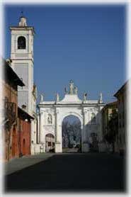 Cherasco - Un'altra porta di accesso alla cittadina