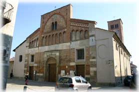 Cherasco - Esterno della chiesa di San Pietro