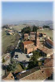 Serralunga d'Alba - Veduta dal Castello