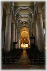 Tournus - L'interno dell'Abbazia di St Philibert