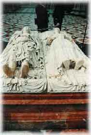 Certosa di Pavia - Monumento funebre di Galeazzo Visconti