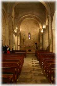 Fontaine-de-Vaucluse - Interno della chiesa