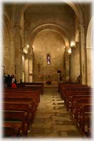 Fontaine-de-Vaucluse - Interno della chiesa