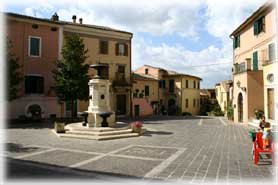 Montopoli di Sabina - La piazza centrale