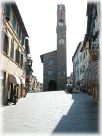 Montalcino - Piazza del Comune