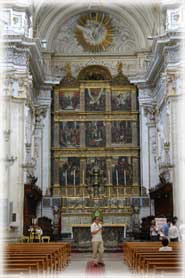 Modica - L'interno della Chiesa di San Giacomo